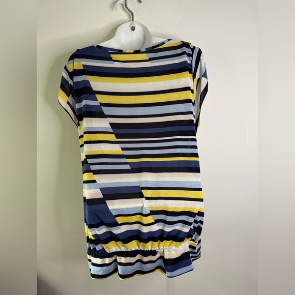 Le Grenier T-Shirt. Size: XL - Picture 4 of 4